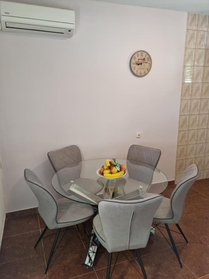 Apartment Ivana Biograd Na Moru Buitenkant foto